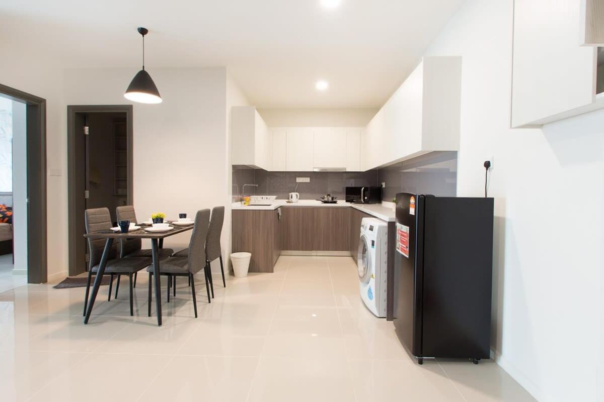 Modern, High Floor Suasana Suites 05 In Jb Johor Bahru Extérieur photo