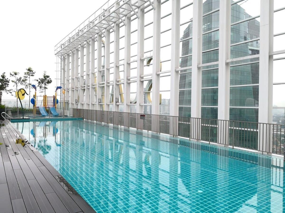 Modern, High Floor Suasana Suites 05 In Jb Johor Bahru Extérieur photo